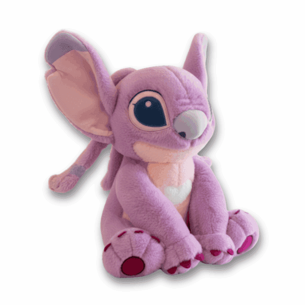 Driekwart aanzicht van een grote roze Angel XXL pluche knuffel van 60 cm.