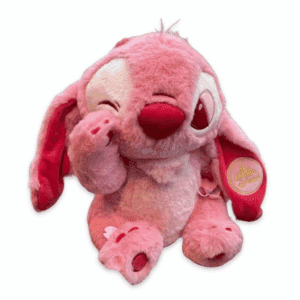 Sakura knuffel met officieel disney badge